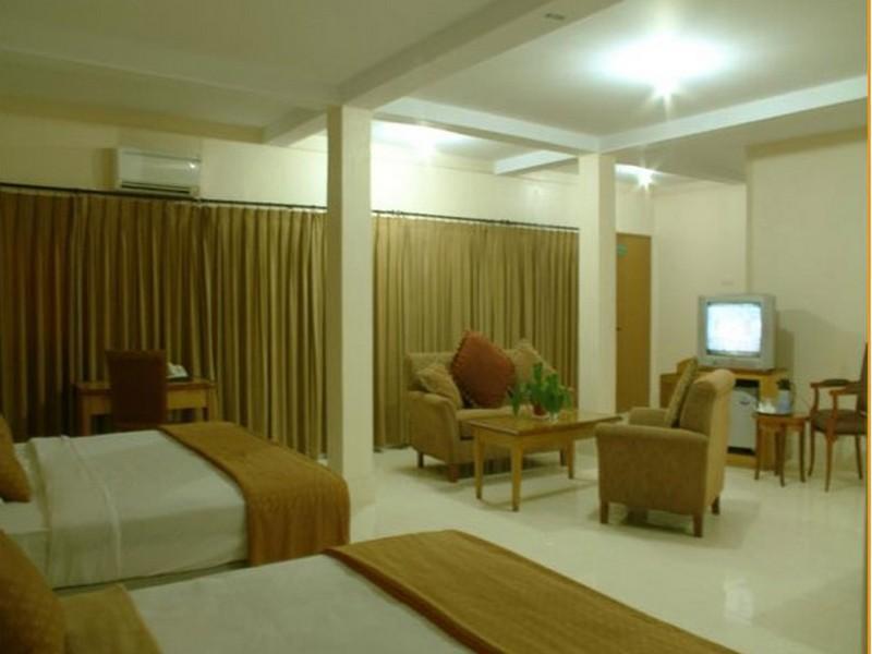 Kalisma Hotel Jakarta Buitenkant foto